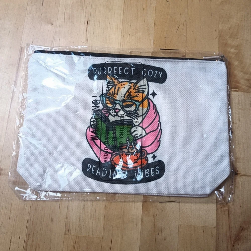 ✨ Cozy Cat Reading Vibes Pouch - White